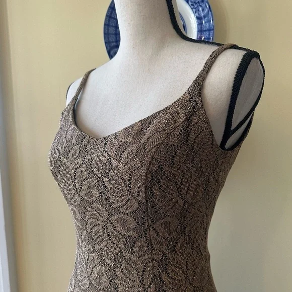 Dave & Johnny | 90’s Vintage Gold Crochet/Lace Sleeveless Maxi Formal/Prom Dress - Picture 2 of 7